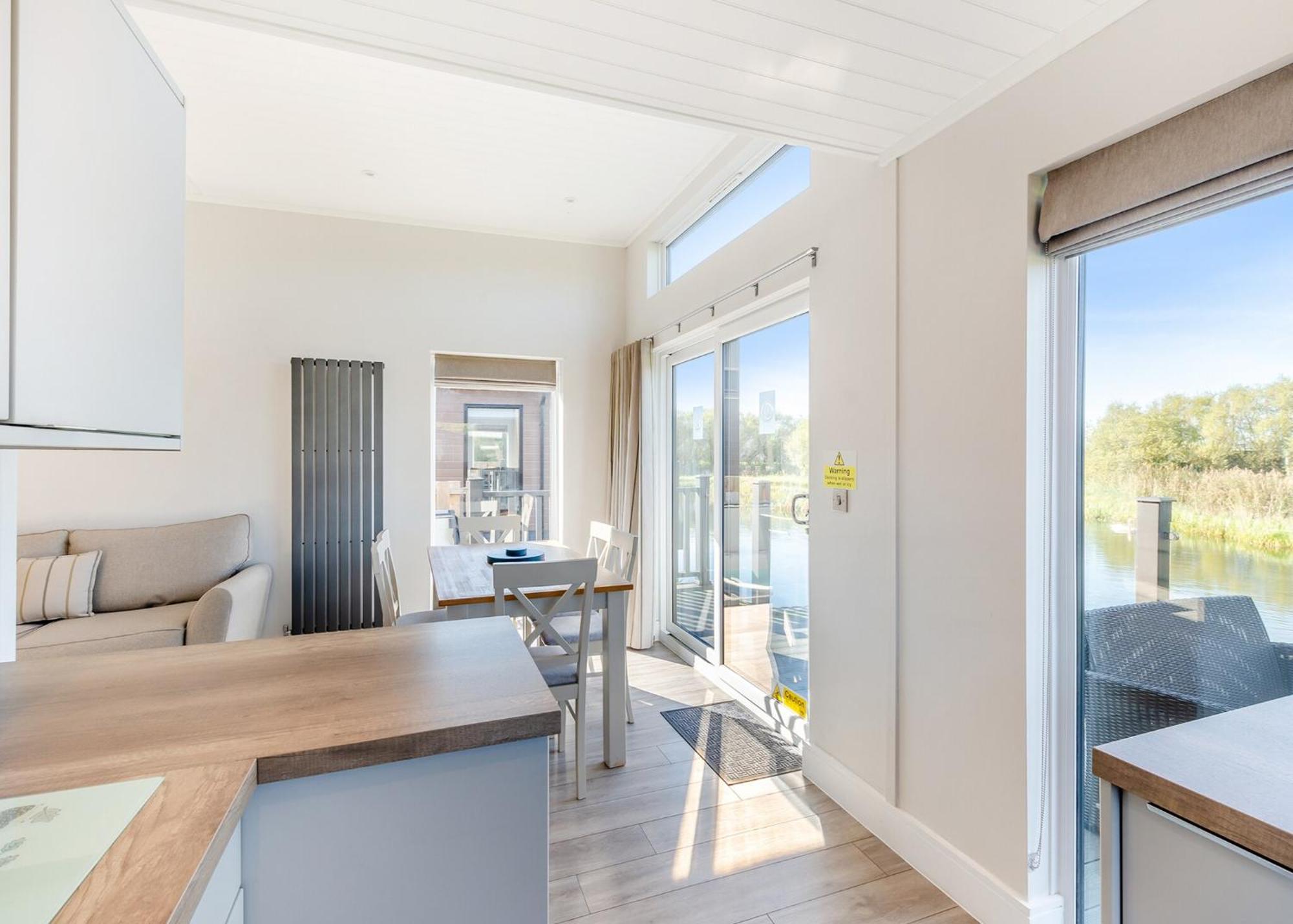 Waterside Hambleton Lakeside Lodges Poulton-le-Fylde Екстериор снимка